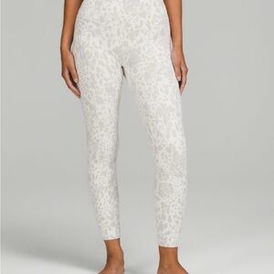 Lululemon Athletica Gray and White Leggings with Subtle Elegance